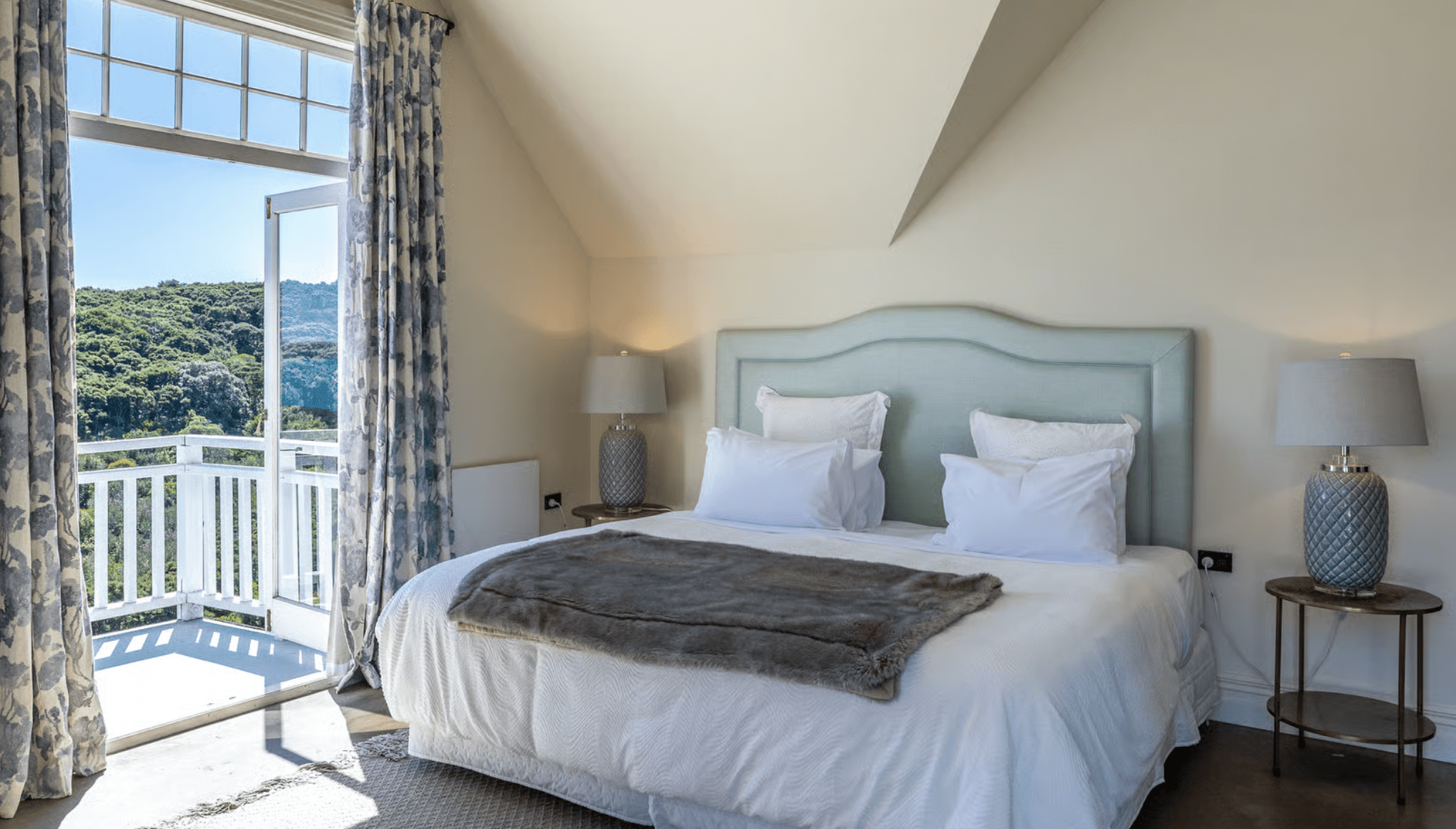 Comfort and luxury on this immersive brand retreat